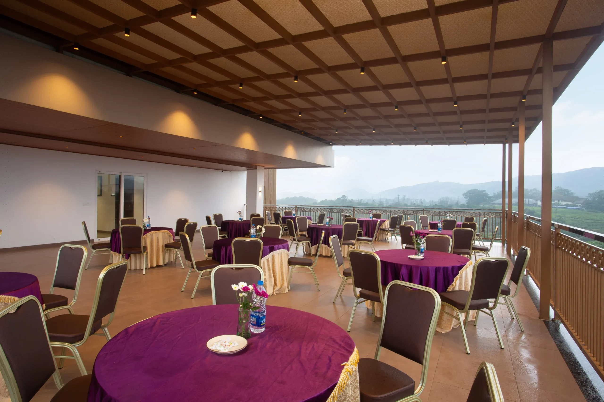 Hotel restaurant and dining area furniture sourcing
